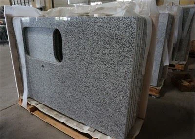 Кухненски острови от китайски гранит в цвят слонова кост